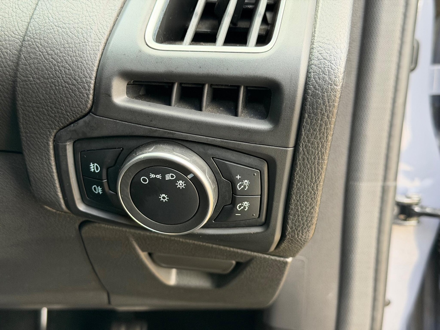 Used Ford Focus 2018 for sale - 76399261: Photo 34