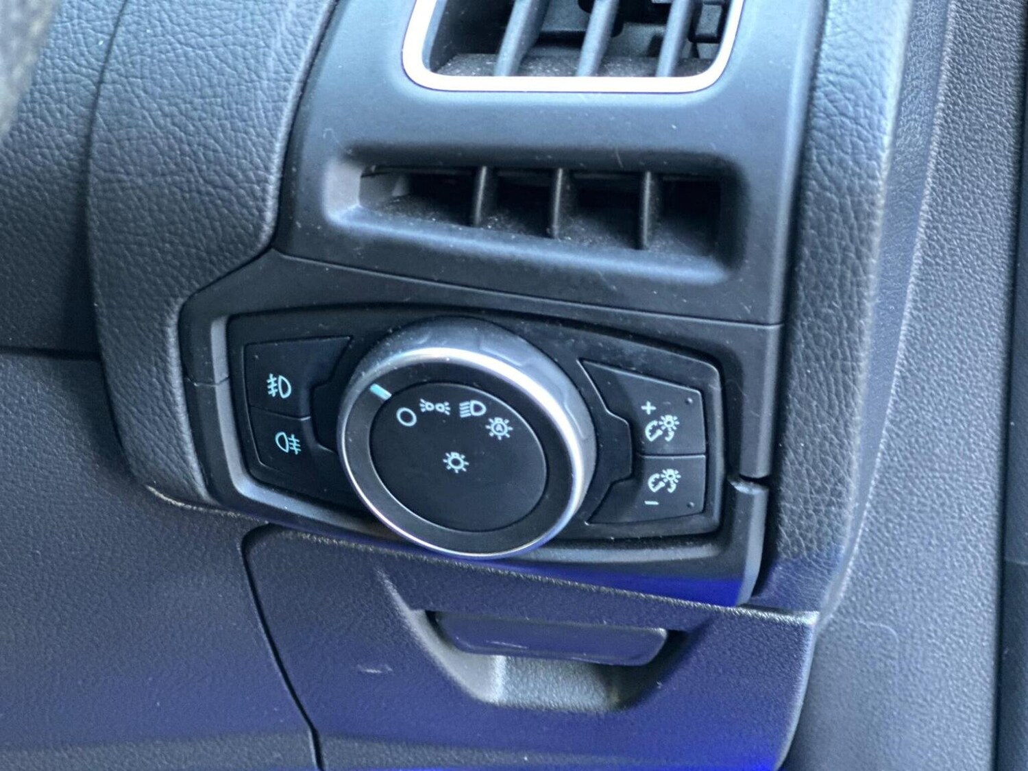 Used Ford Focus 2017 for sale - 76945425: Photo 44