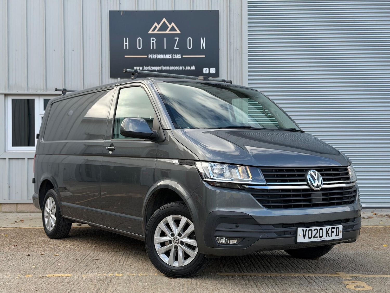 Used Volkswagen Transporter 2020 for sale - 76398202: Photo 1