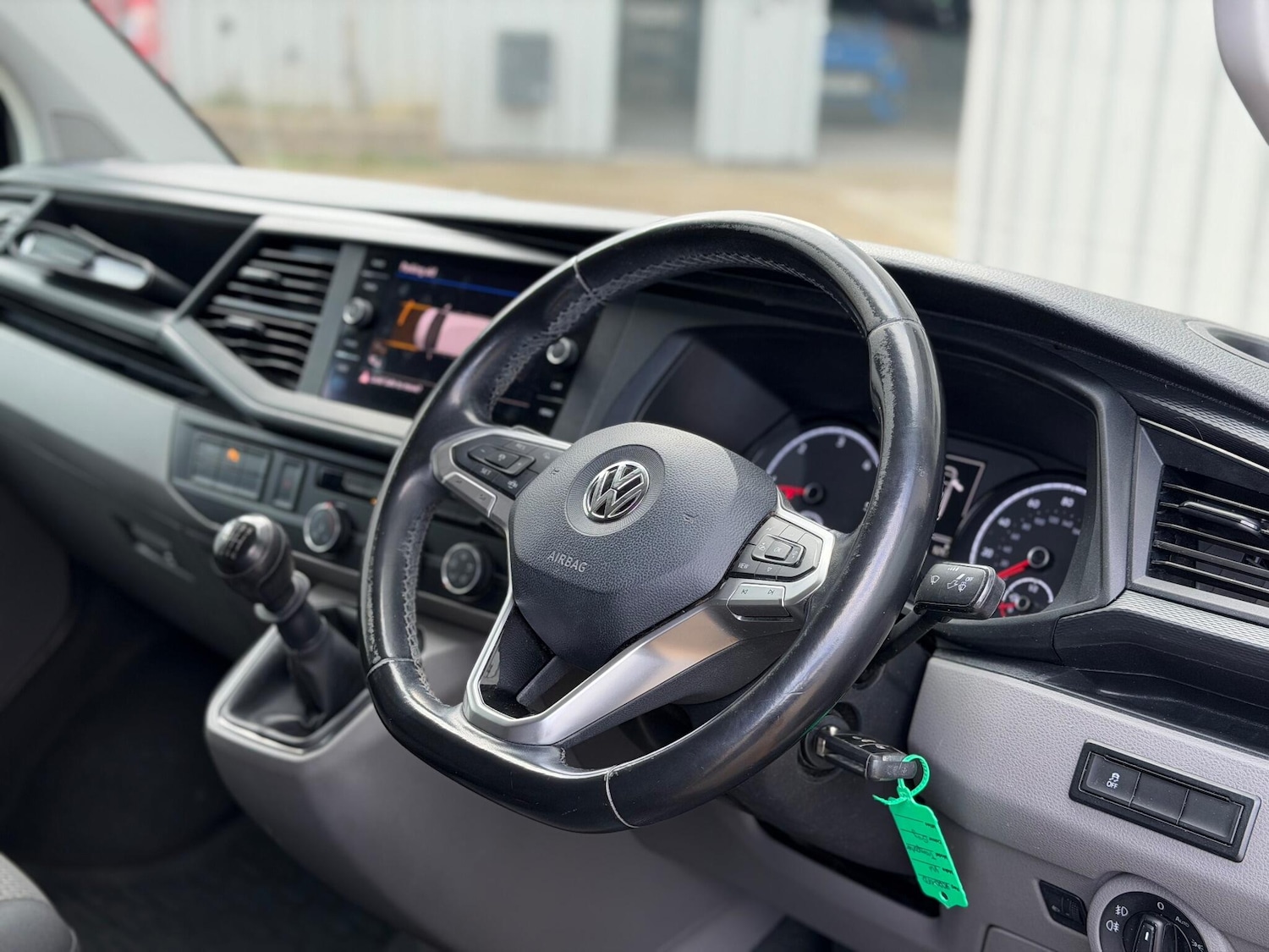 Used Volkswagen Transporter 2020 for sale - 76398202: Photo 3