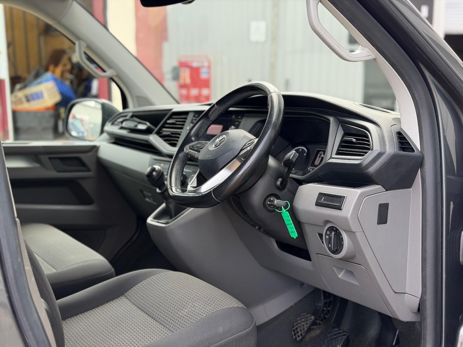 Used Volkswagen Transporter 2020 for sale - 76398202: Photo 34