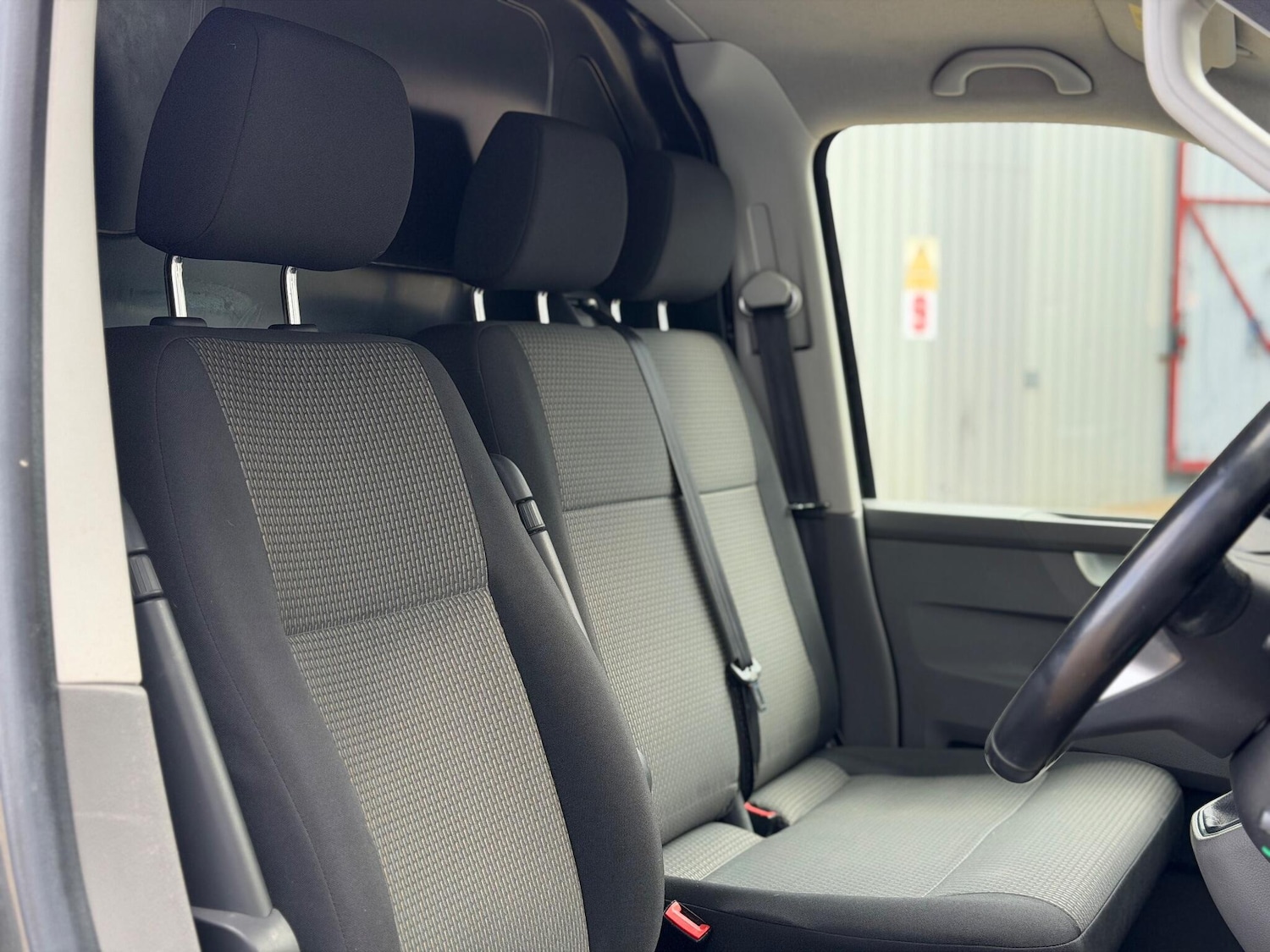 Used Volkswagen Transporter 2020 for sale - 76398202: Photo 36