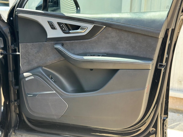 Used Audi SQ7 2018 for sale - 75126707: Photo 28