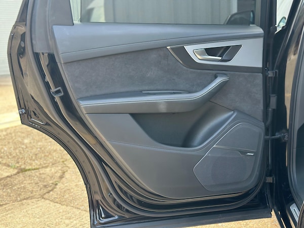 Used Audi SQ7 2018 for sale - 75126707: Photo 68