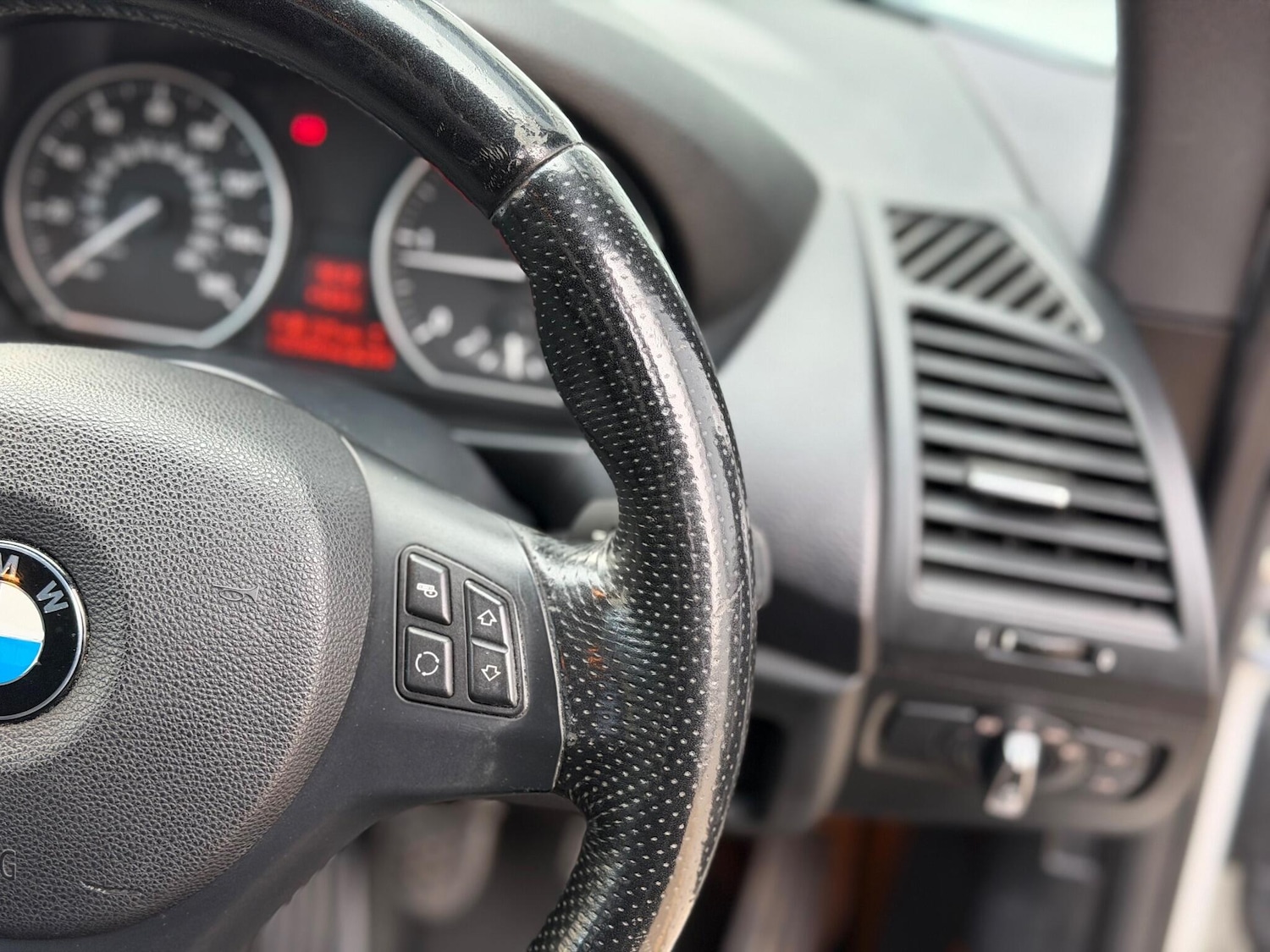 Used BMW 1 Series 2011 for sale - 76399282: Photo 33