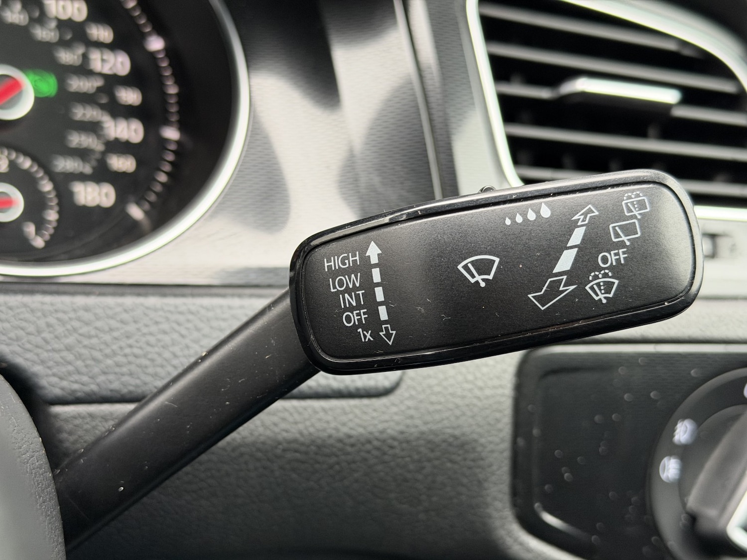 Used Volkswagen Golf 2014 for sale - 77423530: Photo 41