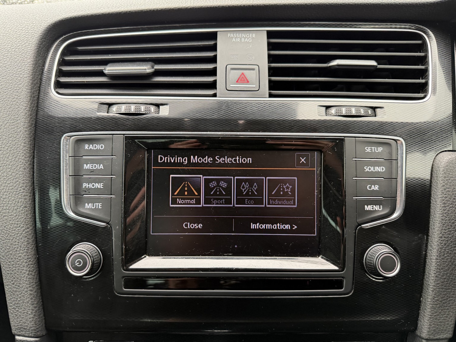 Used Volkswagen Golf 2014 for sale - 77423530: Photo 44