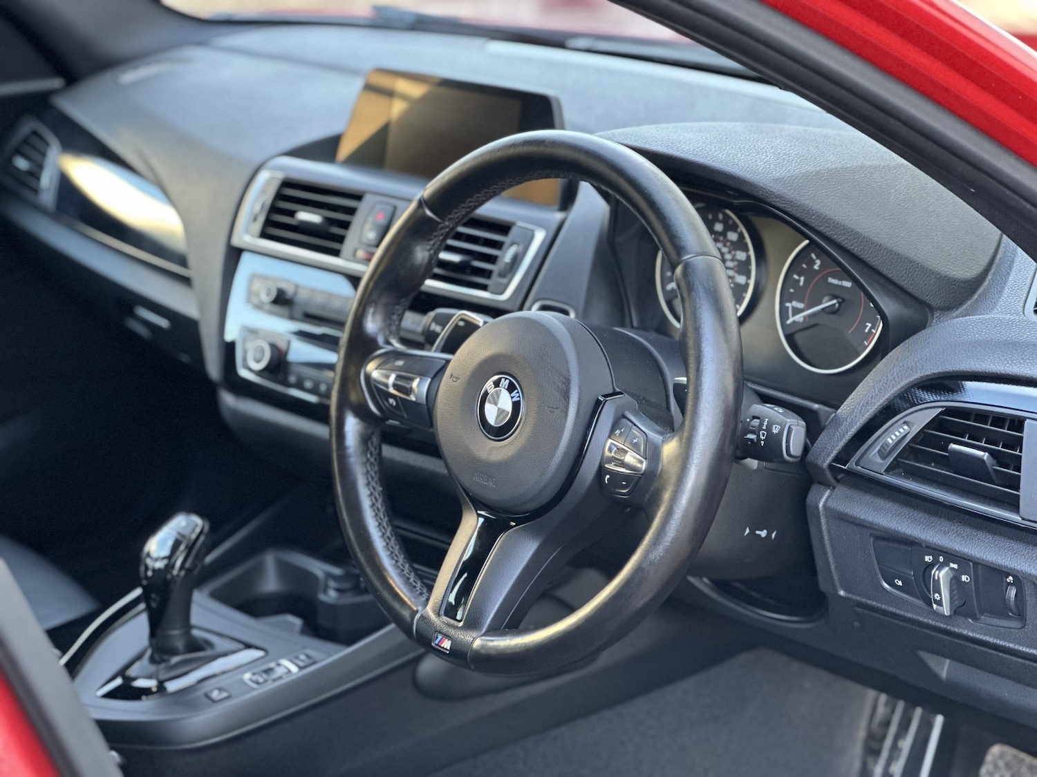 Used BMW 1 Series 2017 for sale - 77167801: Photo 3