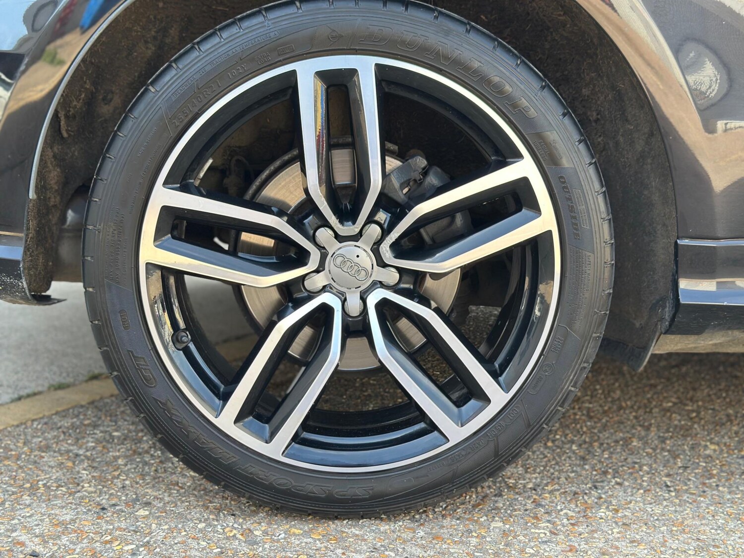 Vehicle 29