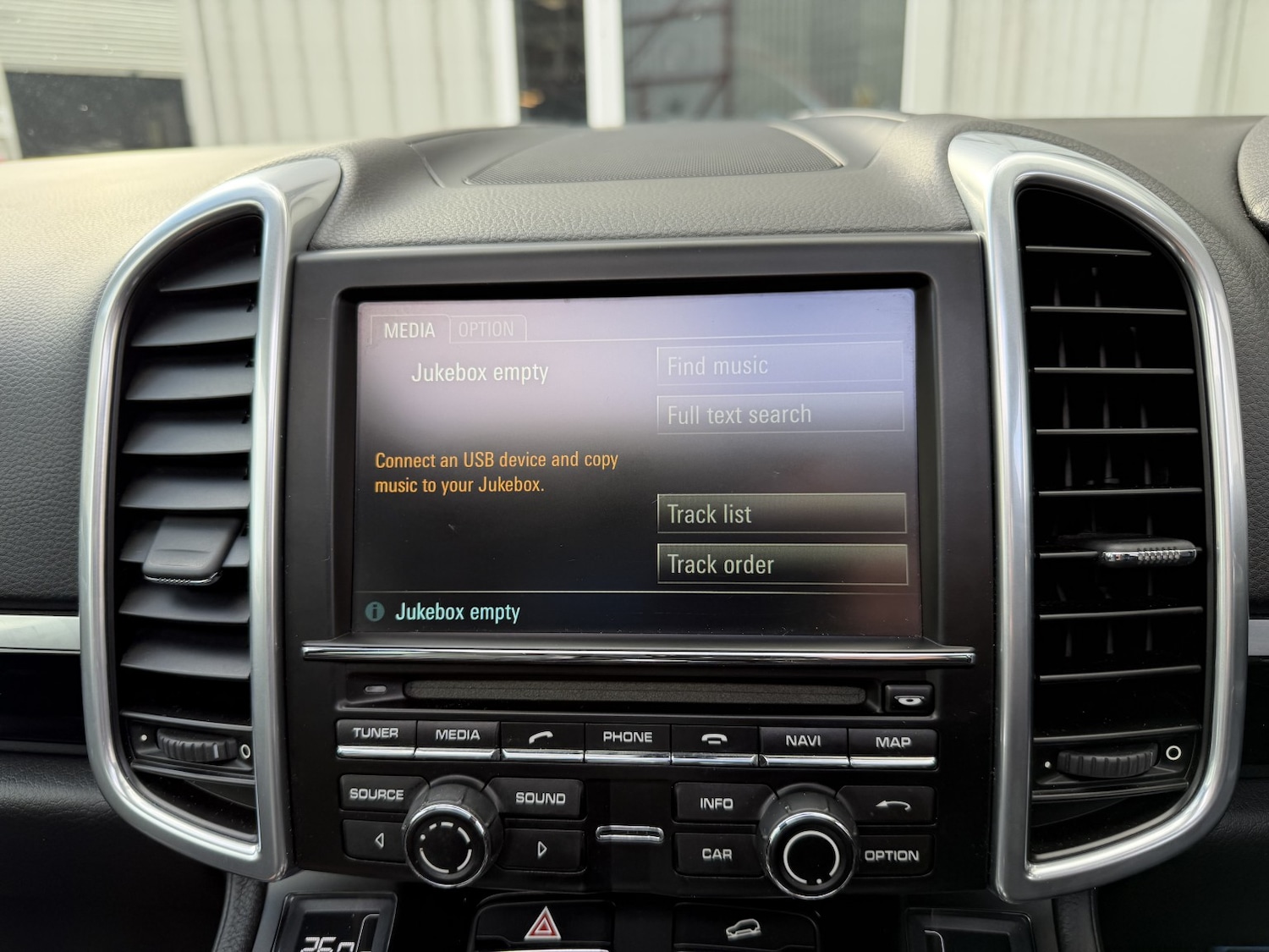 Used Porsche Cayenne 2016 for sale - 77233774: Photo 45