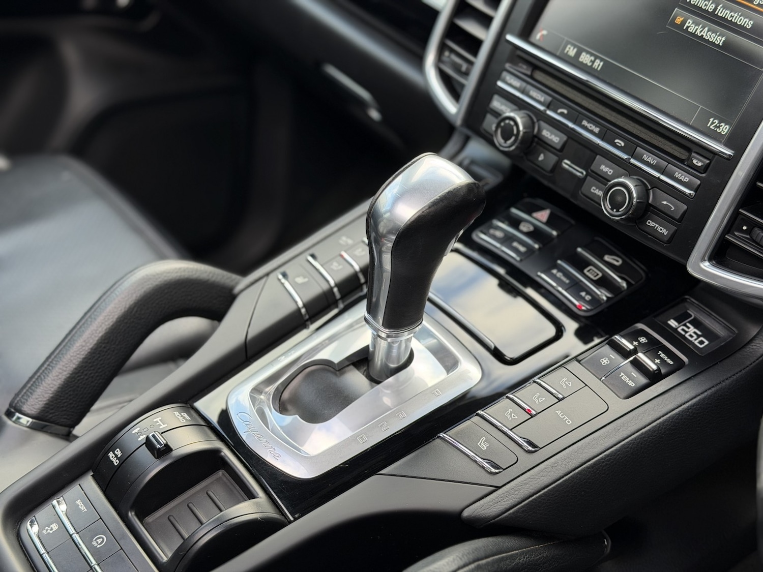 Used Porsche Cayenne 2016 for sale - 77233774: Photo 50