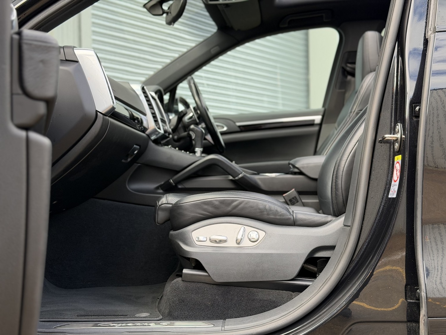 Used Porsche Cayenne 2016 for sale - 77233774: Photo 55