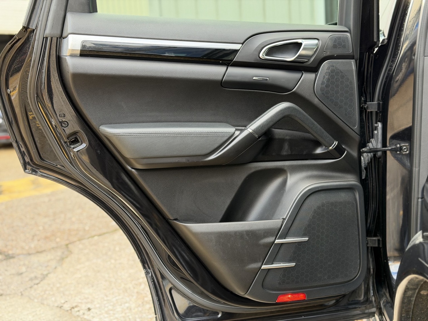 Used Porsche Cayenne 2016 for sale - 77233774: Photo 60