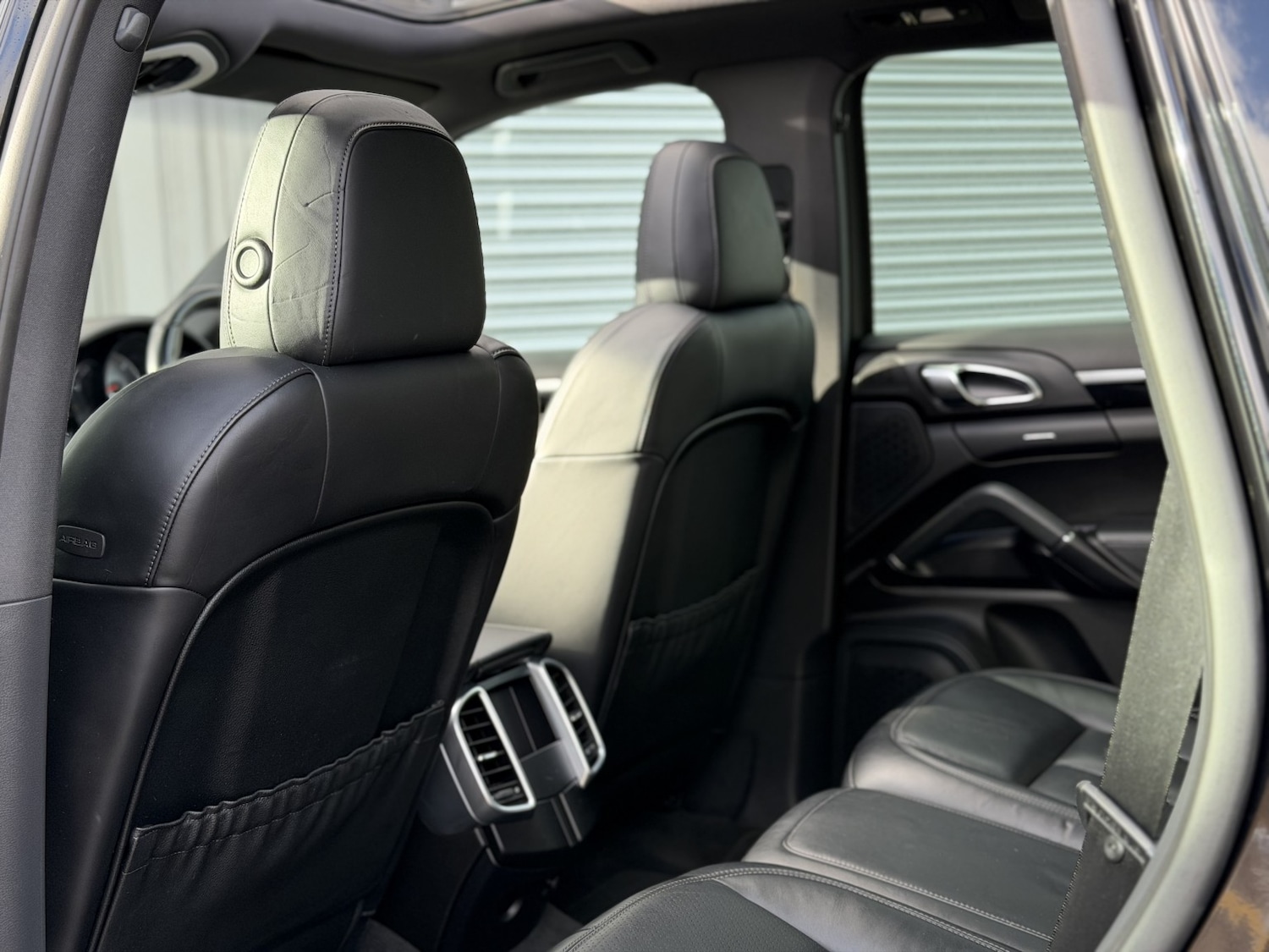 Used Porsche Cayenne 2016 for sale - 77233774: Photo 61