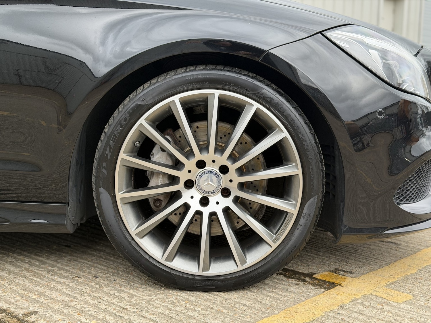 Used Mercedes-Benz CLS 2015 for sale - 77921398: Photo 29