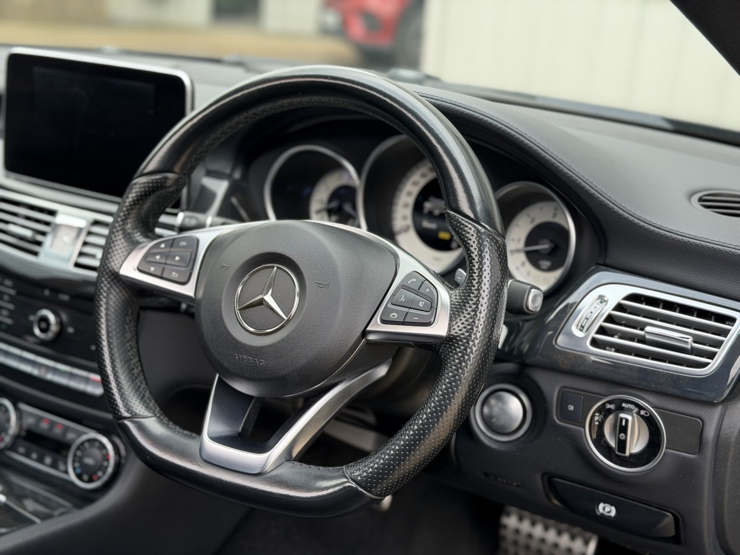 Used Mercedes-Benz CLS 2015 for sale - 77921398: Photo 4