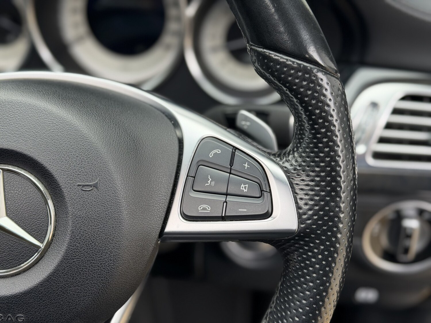 Used Mercedes-Benz CLS 2015 for sale - 77921398: Photo 42