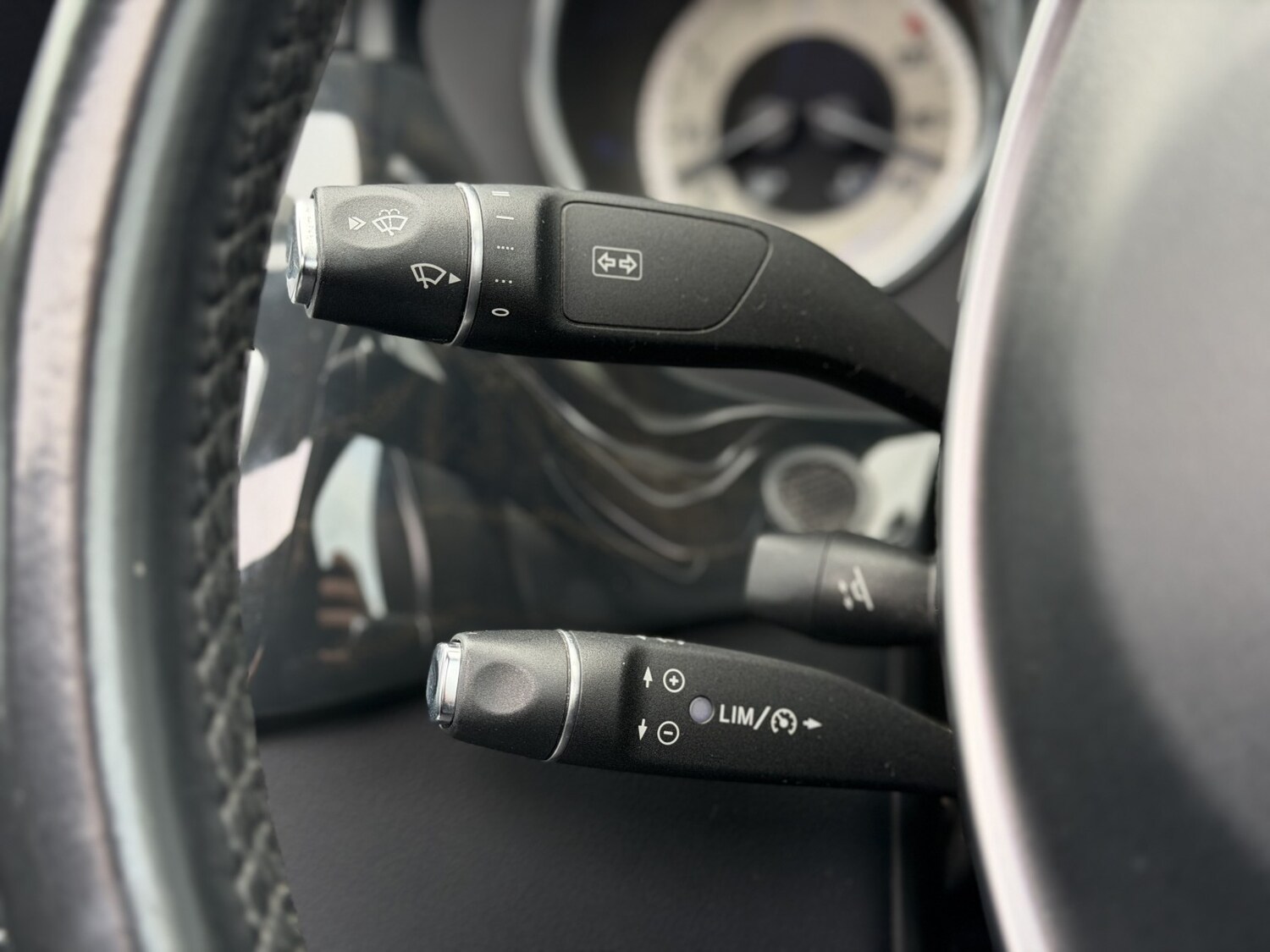 Used Mercedes-Benz CLS 2015 for sale - 77921398: Photo 43