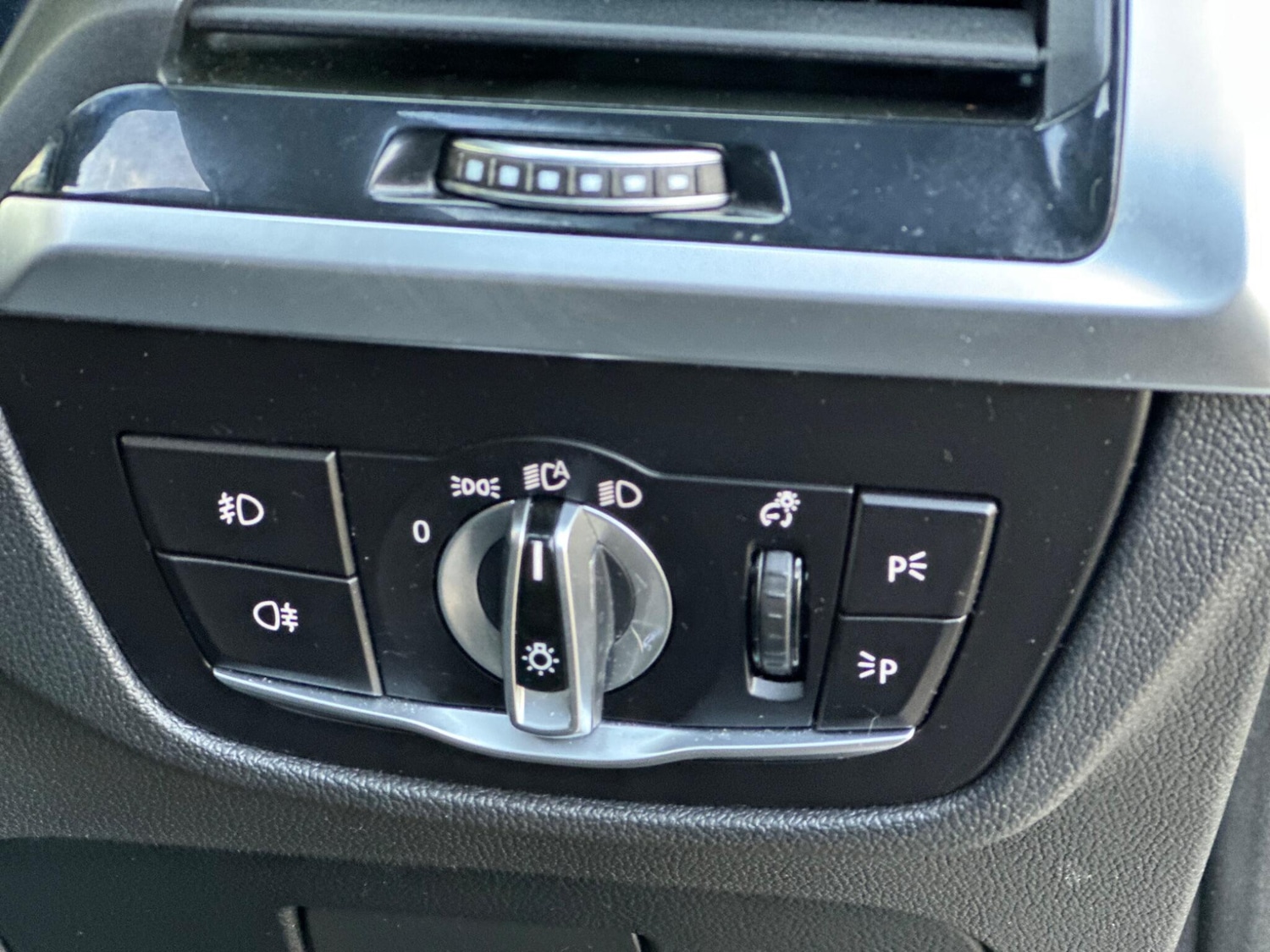 Used BMW X4 2019 for sale - 76201109: Photo 42