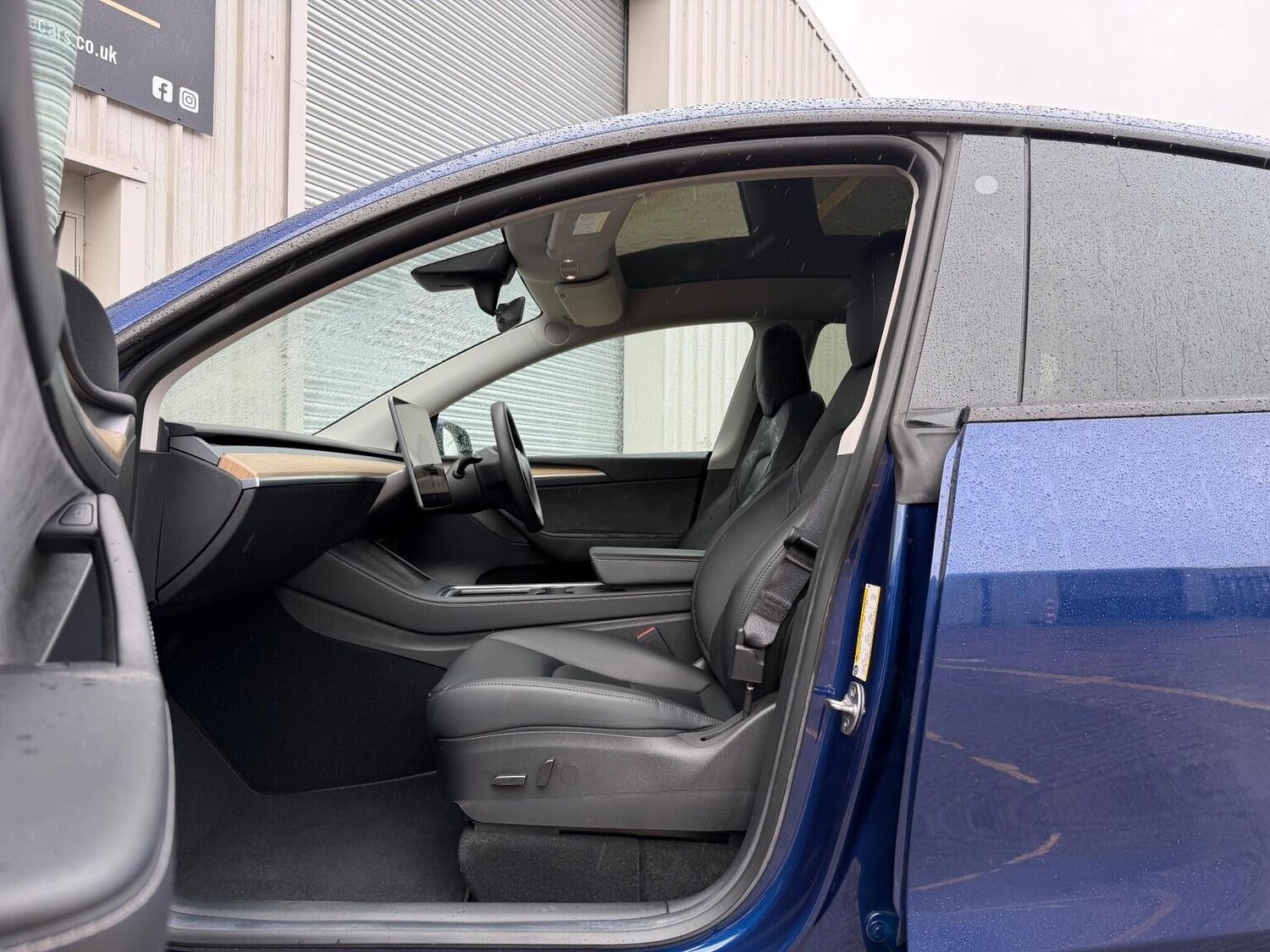 Used Tesla Model Y 2022 for sale - 76945419: Photo 54