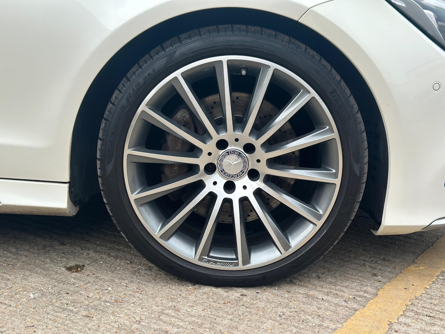 Used Mercedes-Benz CLS 2015 for sale - 76158829: Photo 28