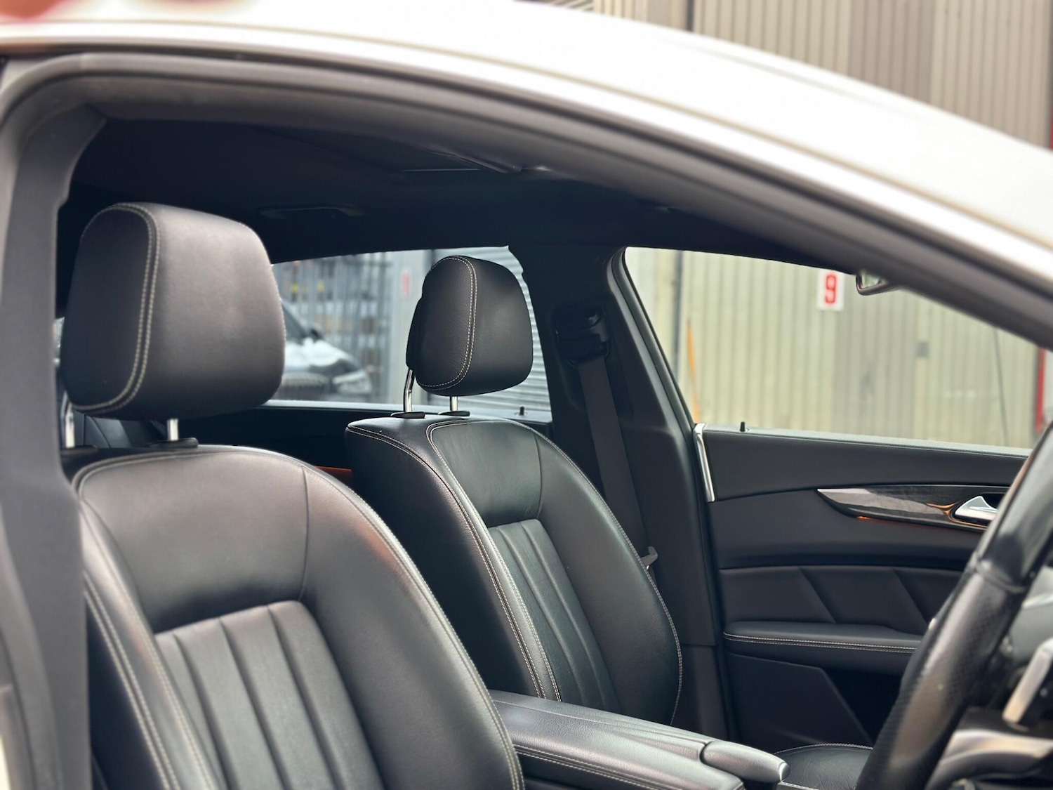 Used Mercedes-Benz CLS 2015 for sale - 76158829: Photo 36