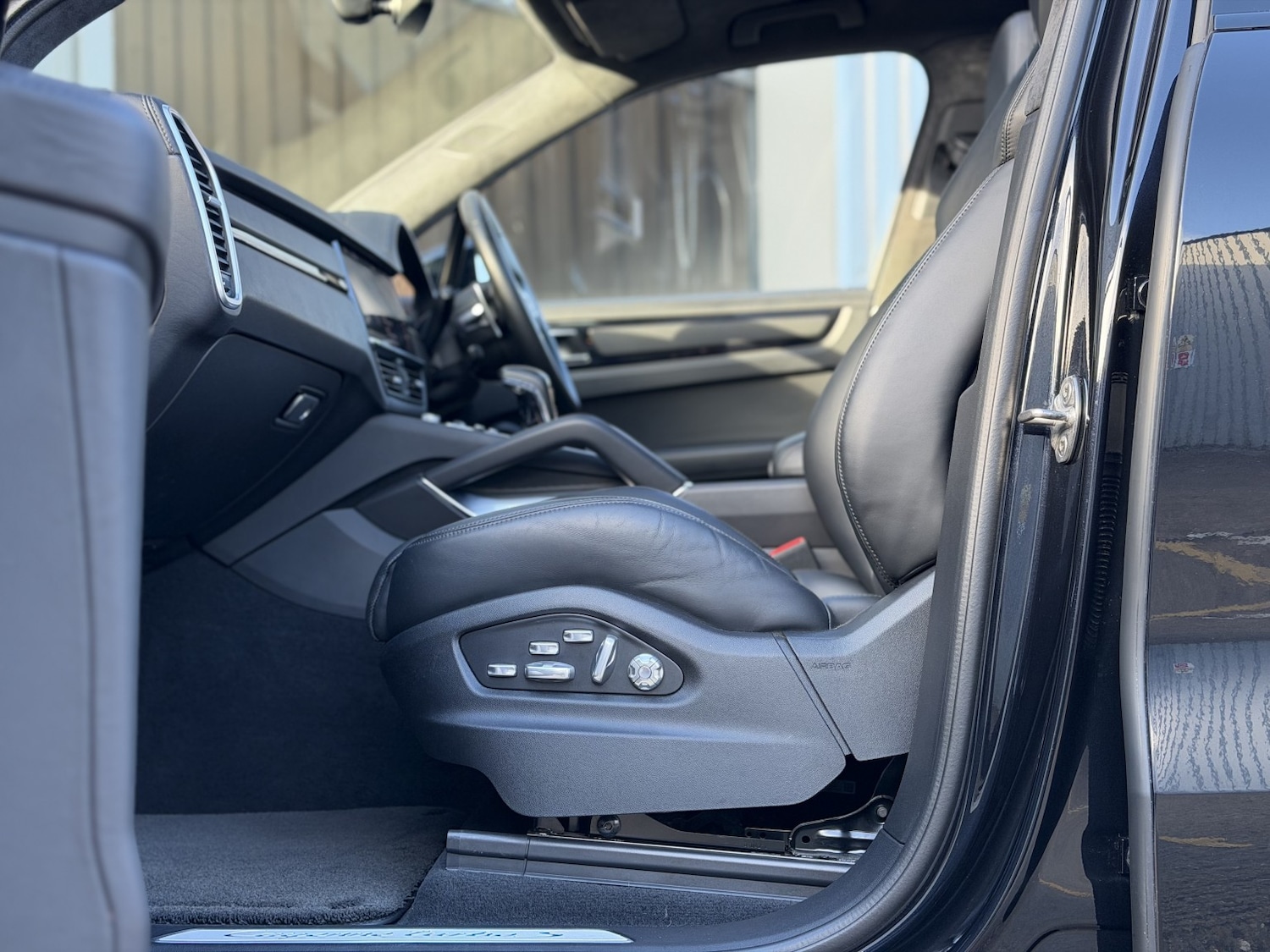 Used Porsche Cayenne 2021 for sale - 77213437: Photo 68