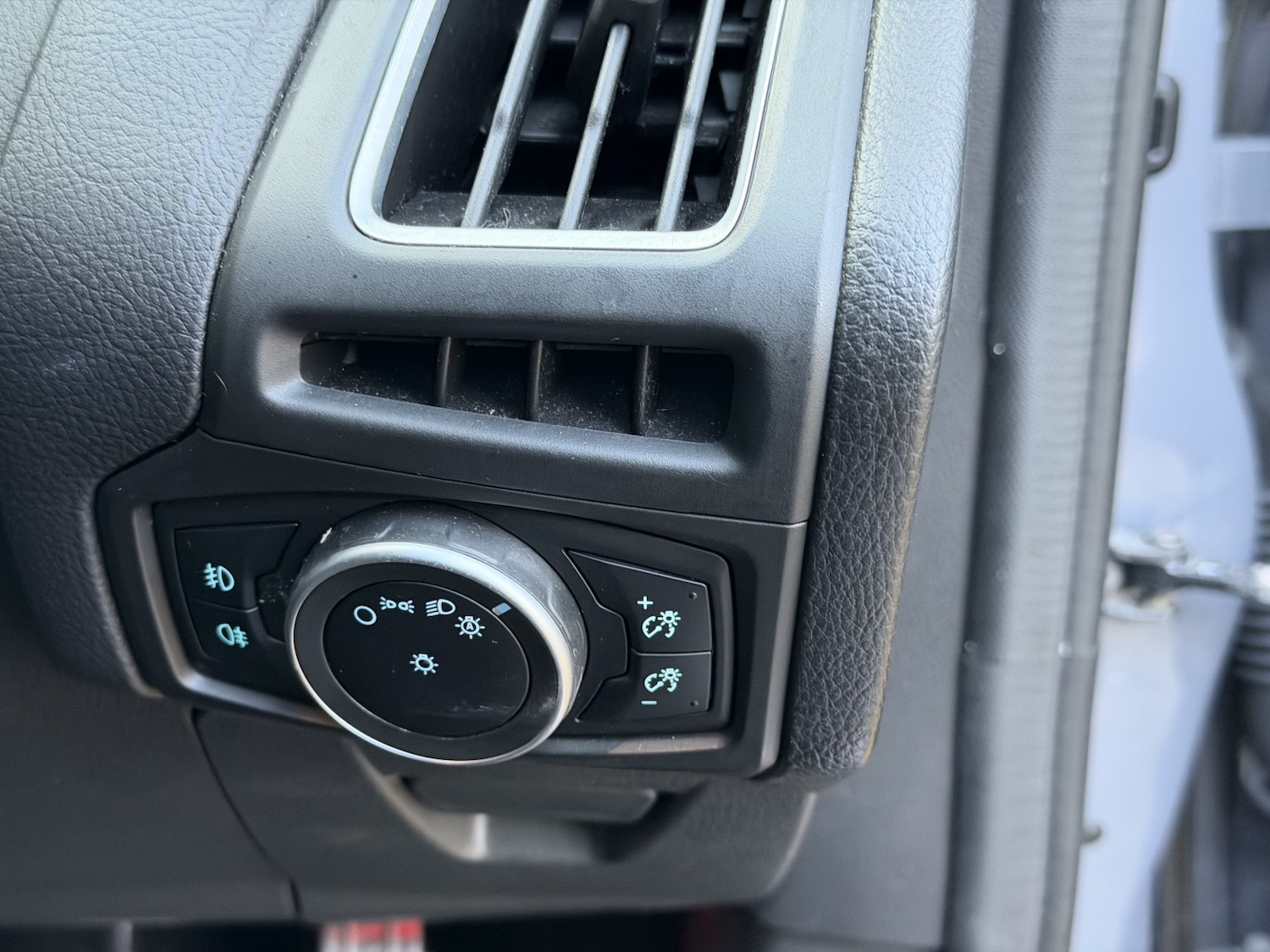 Used Ford Focus 2015 for sale - 77233770: Photo 39