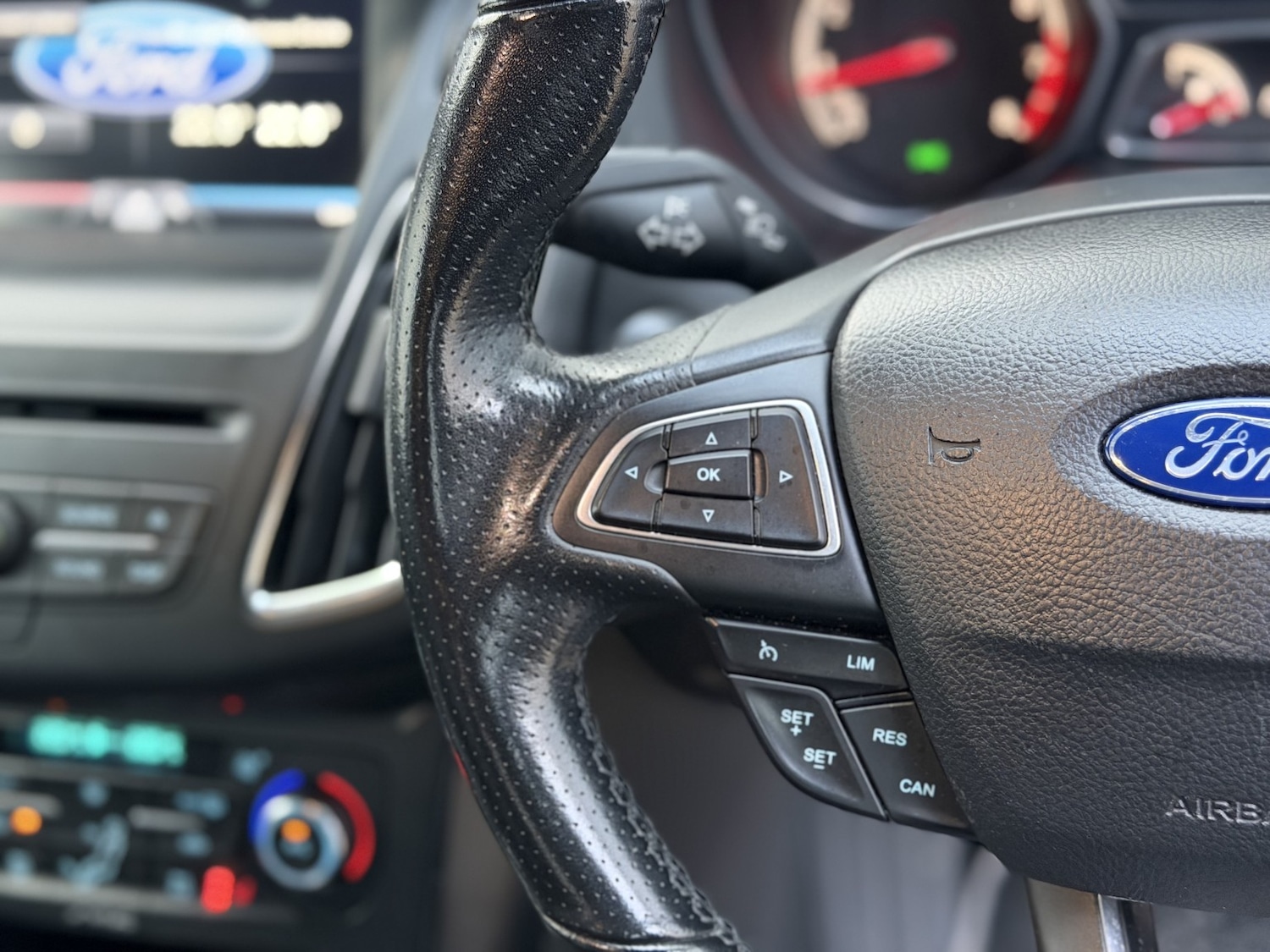 Used Ford Focus 2015 for sale - 77233770: Photo 40