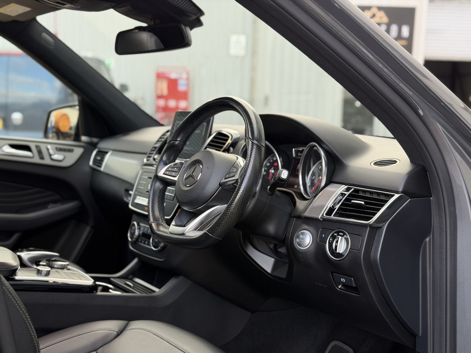 Used Mercedes-Benz GLE 2018 for sale - 76945420: Photo 33