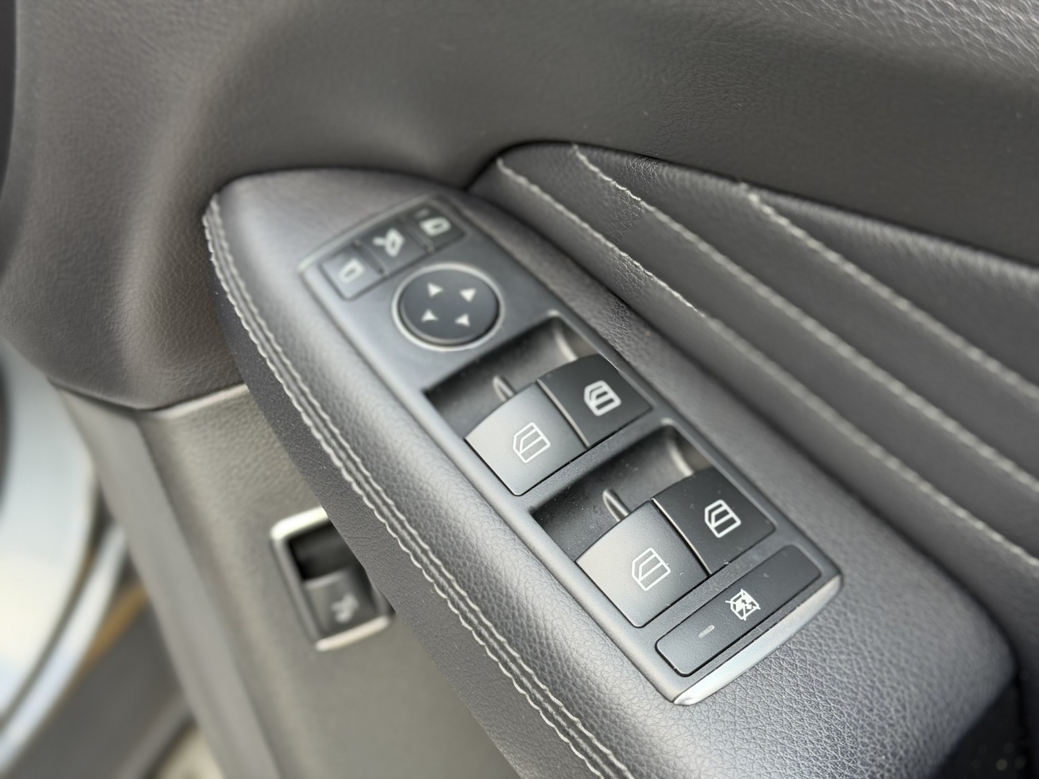 Used Mercedes-Benz GLE 2018 for sale - 76945420: Photo 36