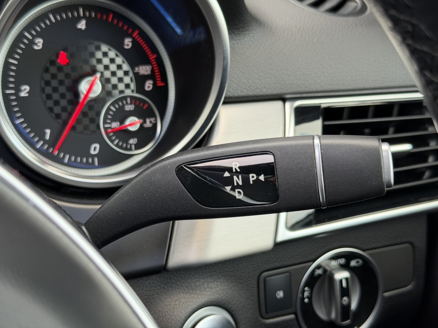 Used Mercedes-Benz GLE 2018 for sale - 76945420: Photo 44