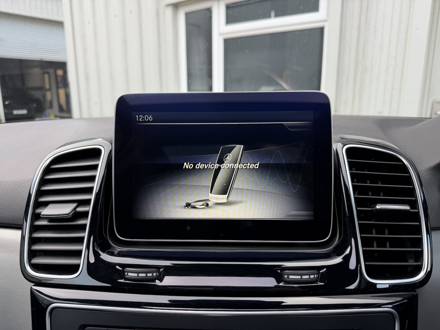 Used Mercedes-Benz GLE 2018 for sale - 76945420: Photo 49