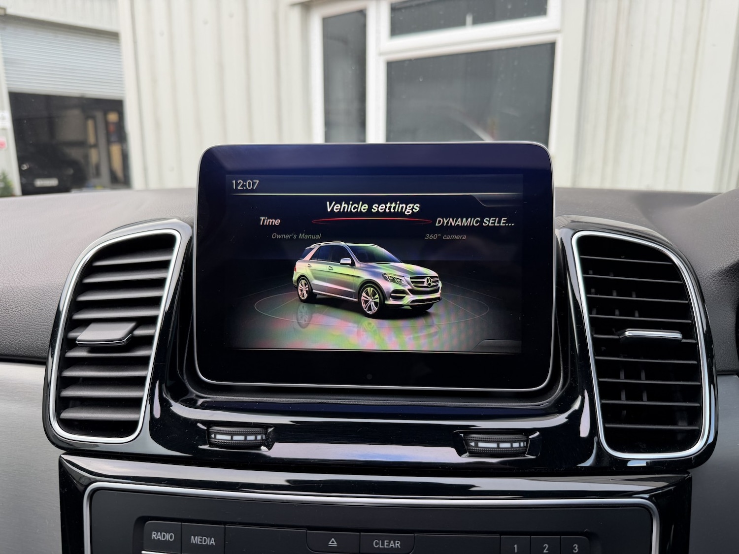 Used Mercedes-Benz GLE 2018 for sale - 76945420: Photo 52