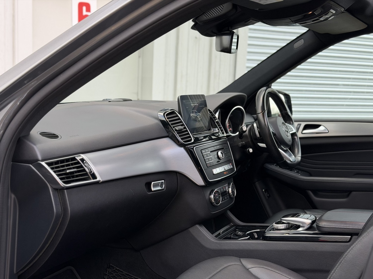 Used Mercedes-Benz GLE 2018 for sale - 76945420: Photo 57