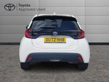 Used Toyota Yaris 2022 for sale - 74701006: Photo