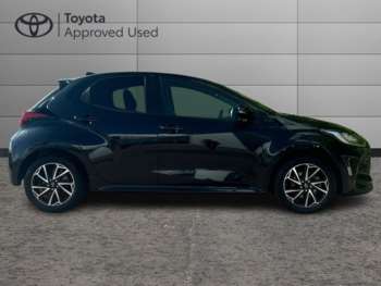 Used Toyota Yaris 2022 for sale - 74611015: Photo