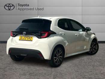 Used Toyota Yaris 2022 for sale - 74848963: Photo