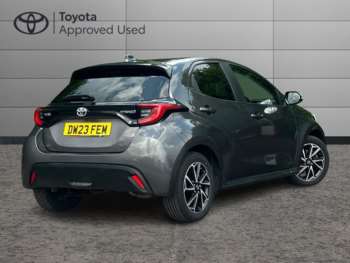 Used Toyota Yaris 2023 for sale - 74888172: Photo
