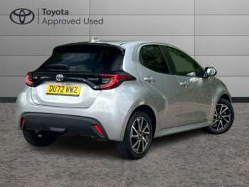 Used Toyota Yaris 2022 for sale - 74935829: Photo