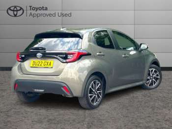 Used Toyota Yaris 2022 for sale - 74934717: Photo