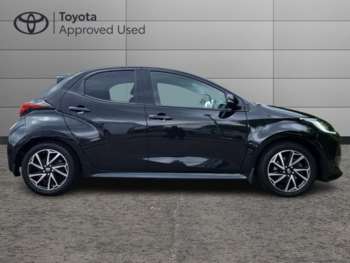 Used Toyota Yaris 2022 for sale - 74700999: Photo