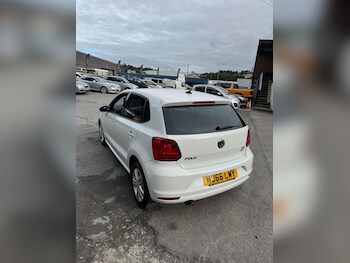 Used Volkswagen Polo 2016 for sale - 75523938: Photo