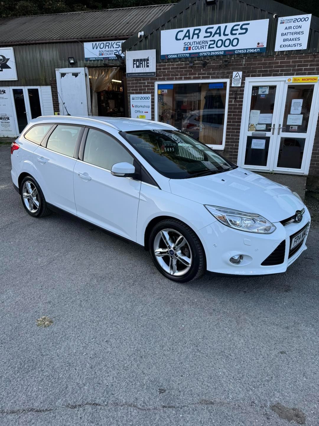 Used Ford Focus 2014 for sale - 76076158: Photo 2