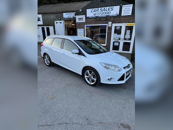 Used Ford Focus 2014 for sale - 76076158: Photo 2