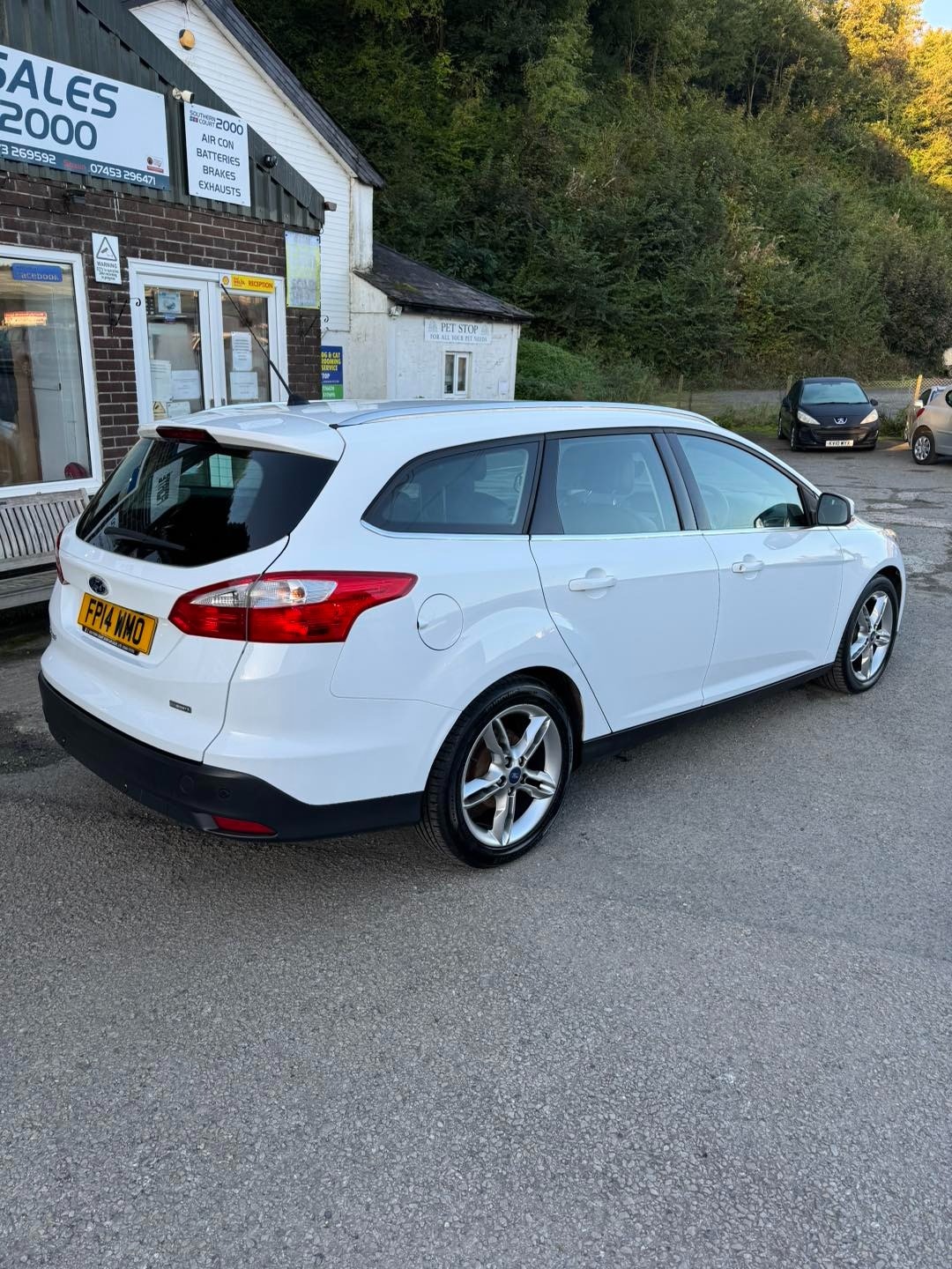 Used Ford Focus 2014 for sale - 76076158: Photo 3