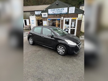 Used Peugeot 208 2014 for sale - 77640058: Photo