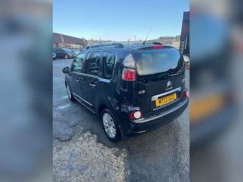 Used Citroen C3 Picasso 2013 for sale - 77541845: Photo