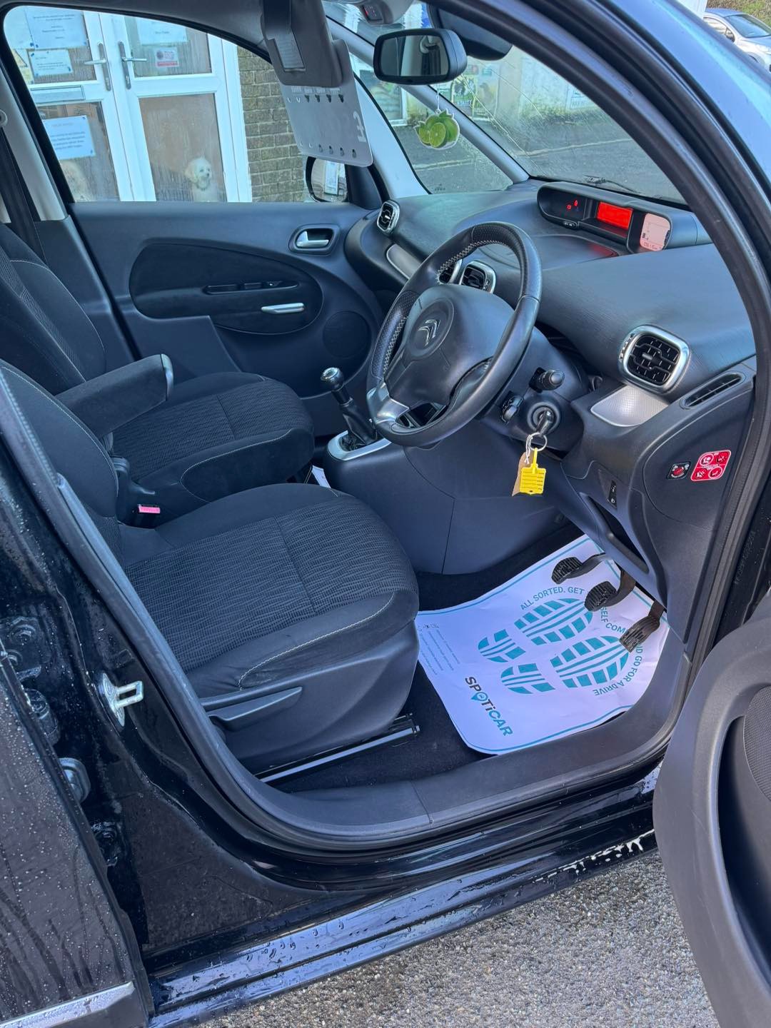 Used Citroen C3 Picasso 2013 for sale - 77541845: Photo 6