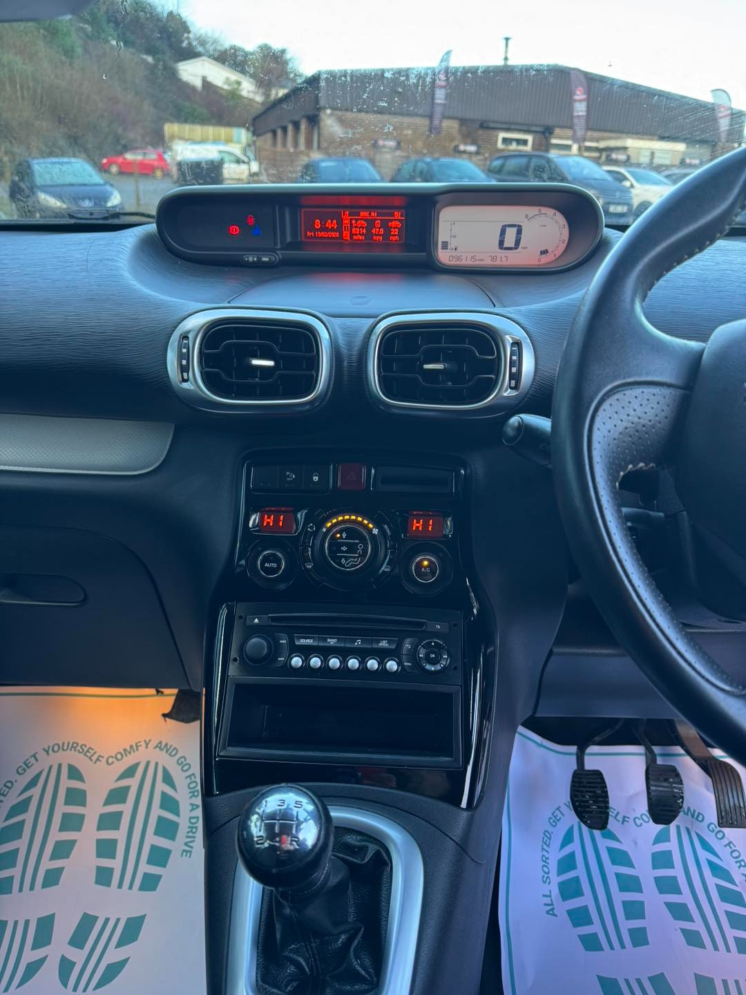 Used Citroen C3 Picasso 2013 for sale - 77541845: Photo 8